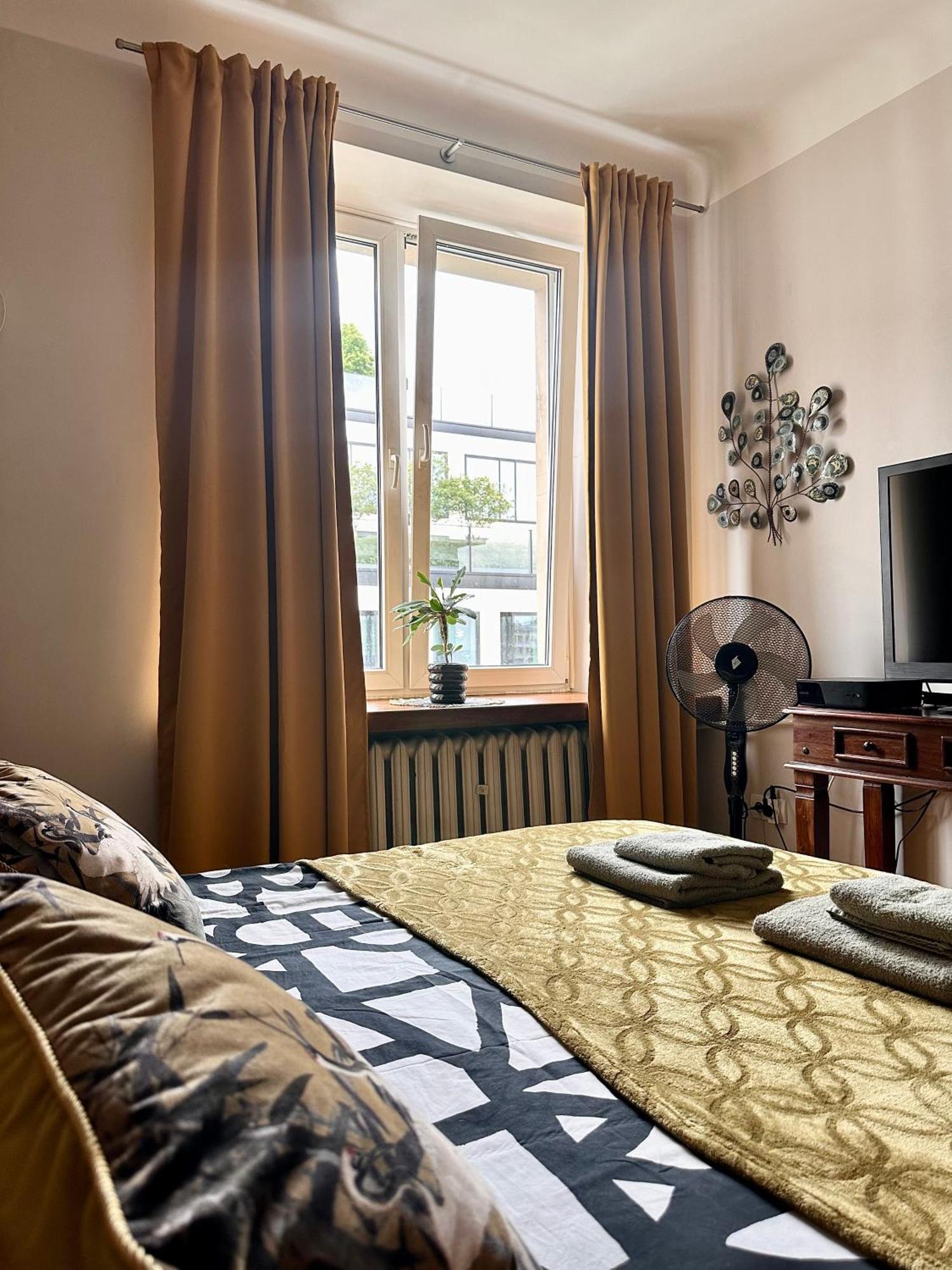 Africa Apartment Varsavia Esterno foto